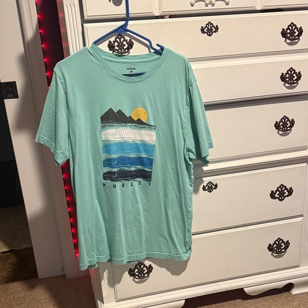 Hurley Men's Seafoam Graphic Tee